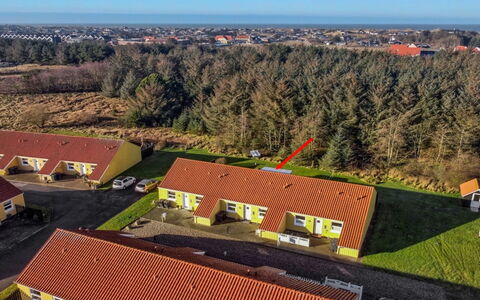 Oddi - 900M from the Sea: Hout, Huis, Veranda, Dek, Hardwood, Dak, Beits, Houten Vloer, Eco Hotel