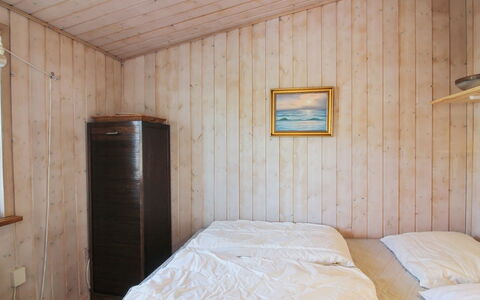 Adi - 75M from the Sea: Meubilair, Interieur Ontwerp, Stoel, Flooring, Tafel, Toevlucht, Verdieping, Plafond, Kamer, Eco Hotel