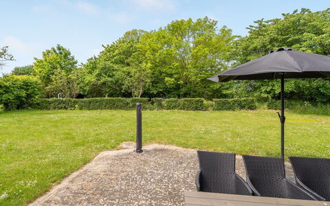 Fengur - 330M from the Sea: Verblijf, Huis, Huis, Dak, Veranda, Landgoed, Siding, Garden Gebouwen, Boerderij, Werf