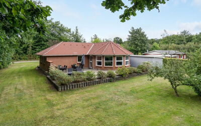 Wyatt - 30Km from the Sea