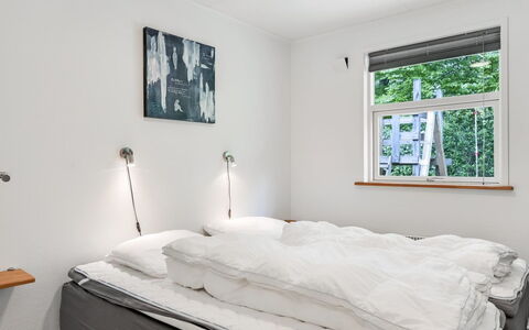 Manderup - 30Km from the Sea: Bed, Slaapkamer, Hout, Interieur Ontwerp, Laken, Bedding, Meubilair, Plafond, Verdieping, Flooring