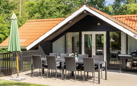 Sighrik - 30Km from the Sea: Meubilair, Interieur Ontwerp, Stoel, Flooring, Tafel, Toevlucht, Verdieping, Plafond, Kamer, Eco Hotel