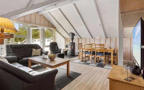 Ines - 25Km from the Sea: Thatching, Verblijf, Huis, Dak, Huis, Boerderij, Hut, Landgoed, Dorp
