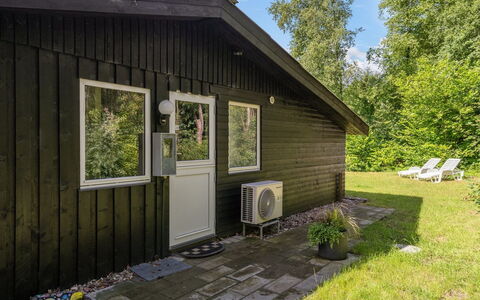 Vitus - 30Km from the Sea: Dak, Huis, Huis, Verblijf, Deur, Siding, Dek, Veranda, Plank, Hardwood