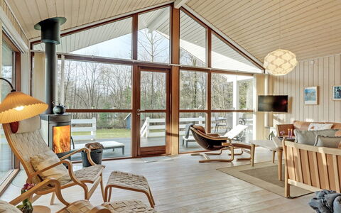 Swarte - 30Km from the Sea: Interieur Ontwerp, Hout, Plafond, Flooring, Meubilair, Verdieping, Huis, Woonkamer, Lichte Inrichting, Stoel