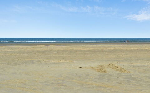 Arian - 500M from the Sea: Dak, Huis, Huis, Verblijf, Deur, Siding, Dek, Veranda, Plank, Hardwood