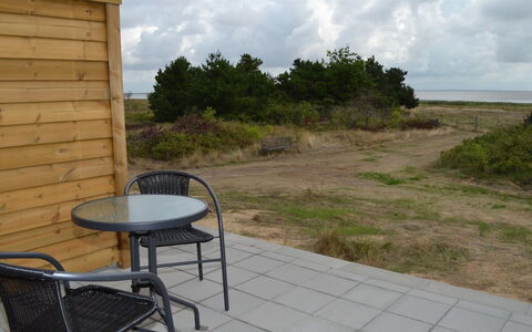 Aghnar - 5Km from the Sea: Meubilair, Interieur Ontwerp, Flooring, Hout, Verdieping, Plafond, Houten Vloer, Stoel, Tafel, Verlichting