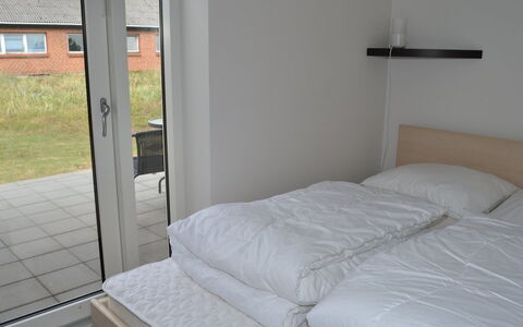 Aghnar - 5Km from the Sea: Meubilair, Interieur Ontwerp, Flooring, Hout, Verdieping, Plafond, Houten Vloer, Stoel, Tafel, Verlichting