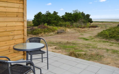 Deetje - 5Km from the Sea: Meubilair, Interieur Ontwerp, Flooring, Hout, Verdieping, Plafond, Houten Vloer, Stoel, Tafel, Verlichting