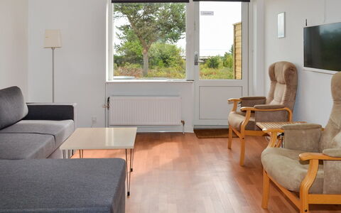 Deetje - 5Km from the Sea: Meubilair, Interieur Ontwerp, Flooring, Hout, Verdieping, Plafond, Houten Vloer, Stoel, Tafel, Verlichting