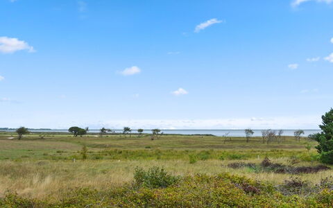 Annicka - 5Km from the Sea: Meubilair, Interieur Ontwerp, Flooring, Hout, Verdieping, Plafond, Houten Vloer, Stoel, Tafel, Verlichting