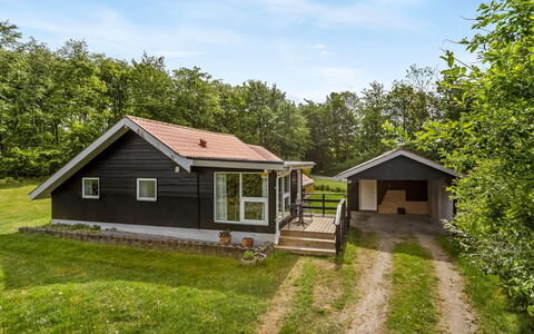 Tiia - 29Km from the Sea: Verblijf, Huis, Huis, Dak, Veranda, Landgoed, Siding, Garden Gebouwen, Boerderij, Werf