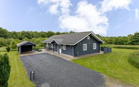 Quanna - 30Km from the Sea: Architectuur, Dak, Huis, Samengesteld Materiaal, Daylighting, Siding, Oprit