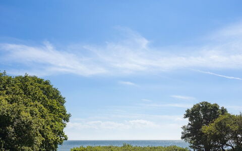 Lelle - 350M from the Sea: Zwembad, Buitenmeubels, Meubilair, Toevlucht, Flagstone, Eco Hotel, Schaduw, Stoel, Vrije Tijd, Landgoed