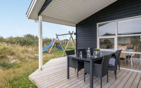 Clarissa - 300M from the Sea: Architectuur, Dak, Huis, Samengesteld Materiaal, Daylighting, Siding, Oprit