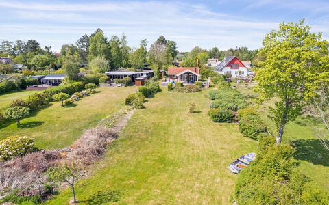 Brunman - 10M to the Fjord: Boom, Woongebied, Landschap, Struik, Huis, Land Lot, Huis, Landelijk Gebied, Plain