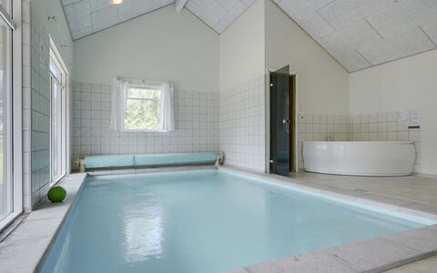Lottje - 300M from the Sea: Zwembad, Buitenmeubels, Meubilair, Toevlucht, Flagstone, Eco Hotel, Schaduw, Stoel, Vrije Tijd, Landgoed