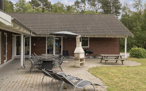 Lottje - 300M from the Sea: Zwembad, Buitenmeubels, Meubilair, Toevlucht, Flagstone, Eco Hotel, Schaduw, Stoel, Vrije Tijd, Landgoed