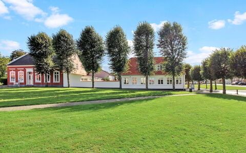 Reeta - 32Km from the Sea: Dak, Huis, Land Lot, Huis, Verblijf, Landgoed, Garden Gebouwen, Schaduw, Blokhut, Landscaping