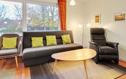 Claudia: Meubilair, Interieur Ontwerp, Flooring, Verdieping, Bankstel, Muur, Hout, Kamer, Woonkamer, Houten Vloer