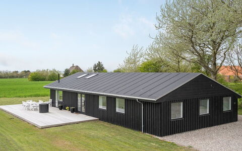 Ajla: Dak, Huis, Huis, Verblijf, Deur, Siding, Dek, Veranda, Plank, Hardwood