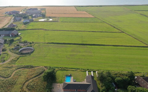 Stefania - 700M from the Sea: Huis, Huis, Deur, Dak, Verblijf, Landgoed, Tuin, Schaduw, Siding, Werf