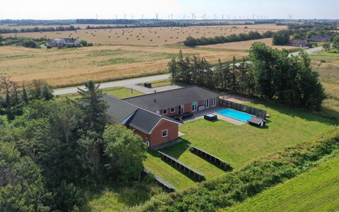 Stefania - 700M from the Sea: Huis, Huis, Deur, Dak, Verblijf, Landgoed, Tuin, Schaduw, Siding, Werf