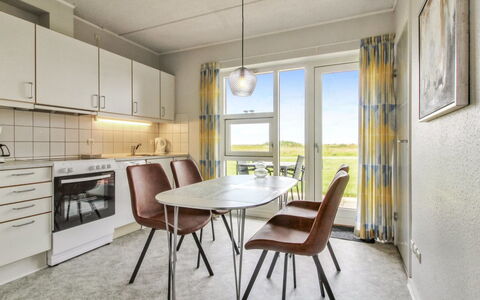 Arnulfuer: Dak, Huis, Huis, Verblijf, Deur, Siding, Dek, Veranda, Plank, Hardwood