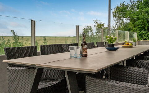 Ammy - 7.5Km from the Sea: Woongebied, Dak, Voorstad, Oprit, Landgoed, Schoorsteen