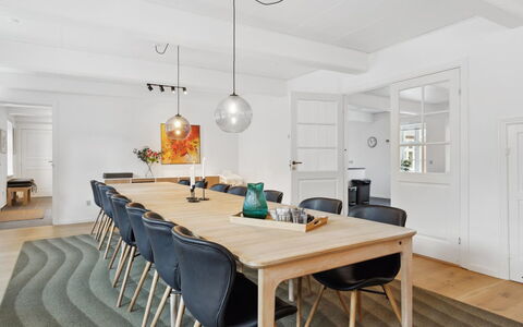 Thordis: Dak, Huis, Huis, Verblijf, Deur, Siding, Dek, Veranda, Plank, Hardwood