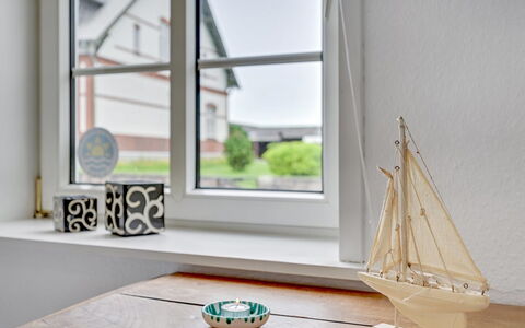 Elma - 24Km from the Sea: Dak, Huis, Land Lot, Huis, Verblijf, Landgoed, Garden Gebouwen, Schaduw, Blokhut, Landscaping