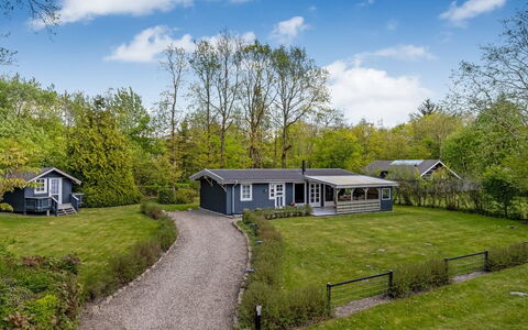 Saima - 25Km from the Sea: Huis, Huis, Verblijf, Struik, Woongebied, Dak, Landgoed, Boerderij, Groundcover, Tuin