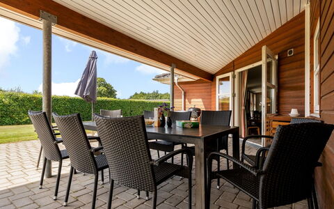 Aletta - 25Km from the Sea: Meubilair, Hout, Stoel, Tafel, Buitenmeubels, Veranda, Flooring, Beits, Keuken En Eettafel, Buitentafel