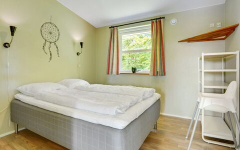 Aletta - 25Km from the Sea: Interieur Ontwerp, Meubilair, Bed, Muur, Slaapkamer, Hout, Verdieping, Flooring, Plafond, Bedding