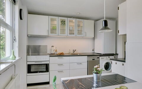 Øthi: Keuken, Toestel Van De Keuken, Countertop, Interieur Ontwerp, Flooring, Major Appliance, Cabinetry, Plafond, Meubilair, Lichte Inrichting