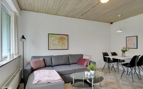 Tokki - 20Km from the Sea: Blauw, Struik, Verblijf, Groundcover, Tuin, Landgoed, Schaduw, Landscaping, Boerderij, Eco Hotel