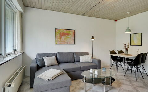 Wisti - 20Km from the Sea: Huis, Dak, Huis, Verblijf, Schuur, Garden Gebouwen, Siding, Werf, Blokhut, Hut