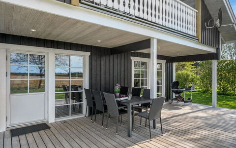 Adelia - 850M to the Fjord: Hout, Veranda, Huis, Deur, Dek, Siding, Hardwood, Verblijf, Plank, Beits