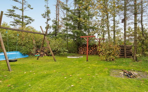 Leny - 450M to the Fjord: Land Lot, Tuin, Gazon, Backyard, Schaduw, Landscaping, Weide, Park, Bos, Werf