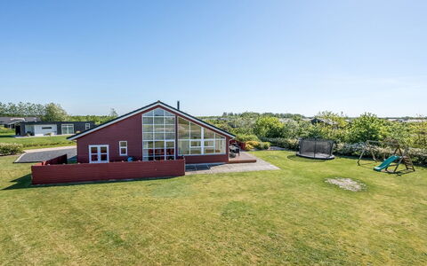 Hedevig - 800M to the Fjord: Meubilair, Interieur Ontwerp, Flooring, Hout, Verdieping, Plafond, Houten Vloer, Stoel, Tafel, Verlichting