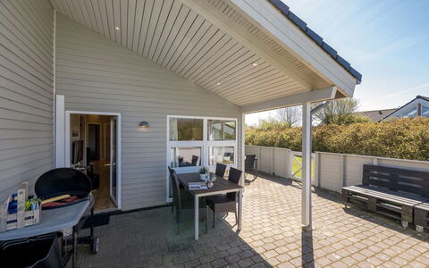 Ellis - 700M to the Fjord: Huis, Woongebied, Huis, Verblijf, Dak, Land Lot, Siding, Tuin, Landgoed, Gazon