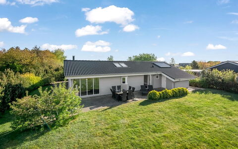 Heide - 750M to the Fjord: Huis, Huis, Woongebied, Dak, Verblijf, Landgoed, Gazon, Boerderij, Landscaping, Tuin