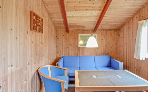 Annik - 980M to the Fjord: Meubilair, Interieur Ontwerp, Flooring, Hout, Verdieping, Plafond, Houten Vloer, Stoel, Tafel, Verlichting