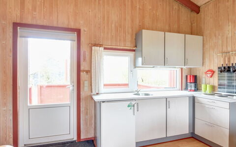 Annik - 980M to the Fjord: Meubilair, Interieur Ontwerp, Flooring, Hout, Verdieping, Plafond, Houten Vloer, Stoel, Tafel, Verlichting