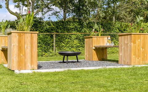 Gretje - 650M to the Fjord: Hout, Beits, Tuin, Hardwood, Plank, Multiplex, Backyard, Bloempot, Timmerhout