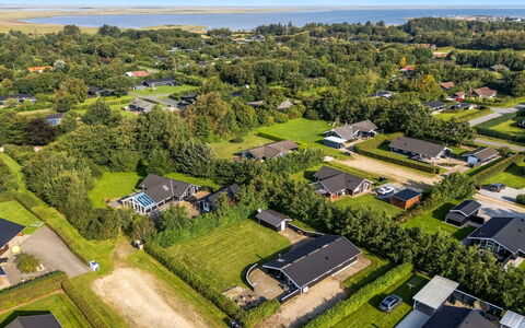 Robertha - 800M to the Fjord: Woongebied, Vogelperspectief, Landschap, Luchtfotografie, Voorstad, Stedelijk Ontwerp, Huis, Landgoed, Landscaping, Dorp