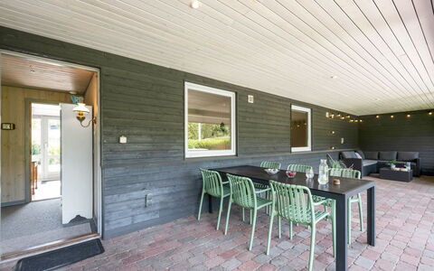 Knag - 800M to the Fjord: Meubilair, Interieur Ontwerp, Flooring, Hout, Verdieping, Plafond, Houten Vloer, Stoel, Tafel, Verlichting