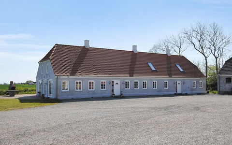 Alois - 1Km to the Fjord: Dak, Huis, Huis, Verblijf, Deur, Siding, Dek, Veranda, Plank, Hardwood