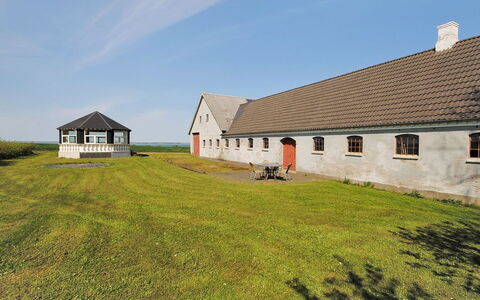 Alois - 1Km to the Fjord: Dak, Huis, Huis, Verblijf, Deur, Siding, Dek, Veranda, Plank, Hardwood