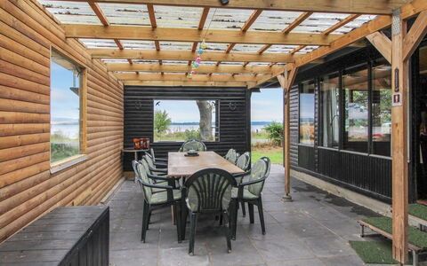 Graa: Dak, Huis, Land Lot, Huis, Verblijf, Landgoed, Garden Gebouwen, Schaduw, Blokhut, Landscaping